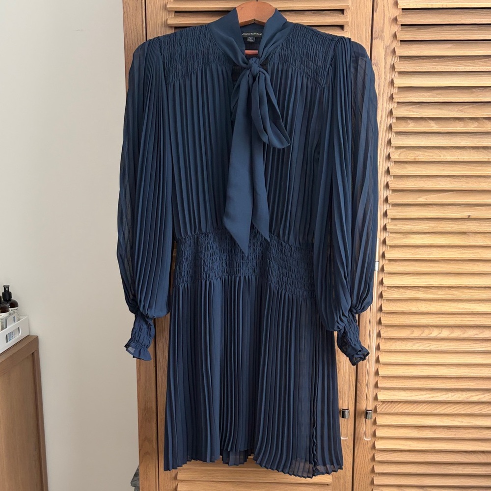Elegant Navy Pleated Dress